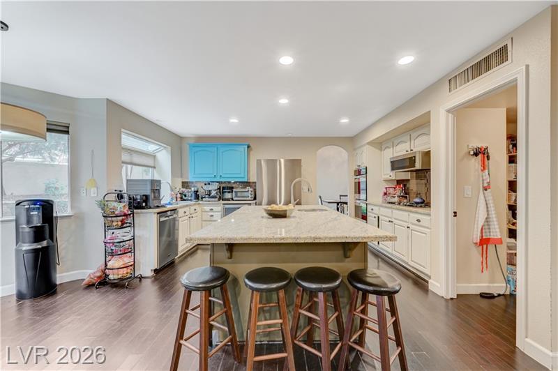 Las Vegas, Nevada, 89117, United States, 4 Bedrooms Bedrooms, ,3 BathroomsBathrooms,Residential,For Sale,2012545