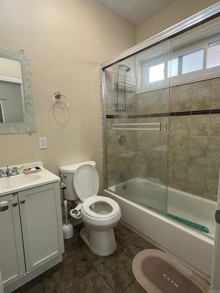 425 N Westlake Ave, Los Angeles, California, 90026, United States, 2 Bedrooms Bedrooms, ,2 BathroomsBathrooms,Residential,For Sale,425 N Westlake Ave,1670311