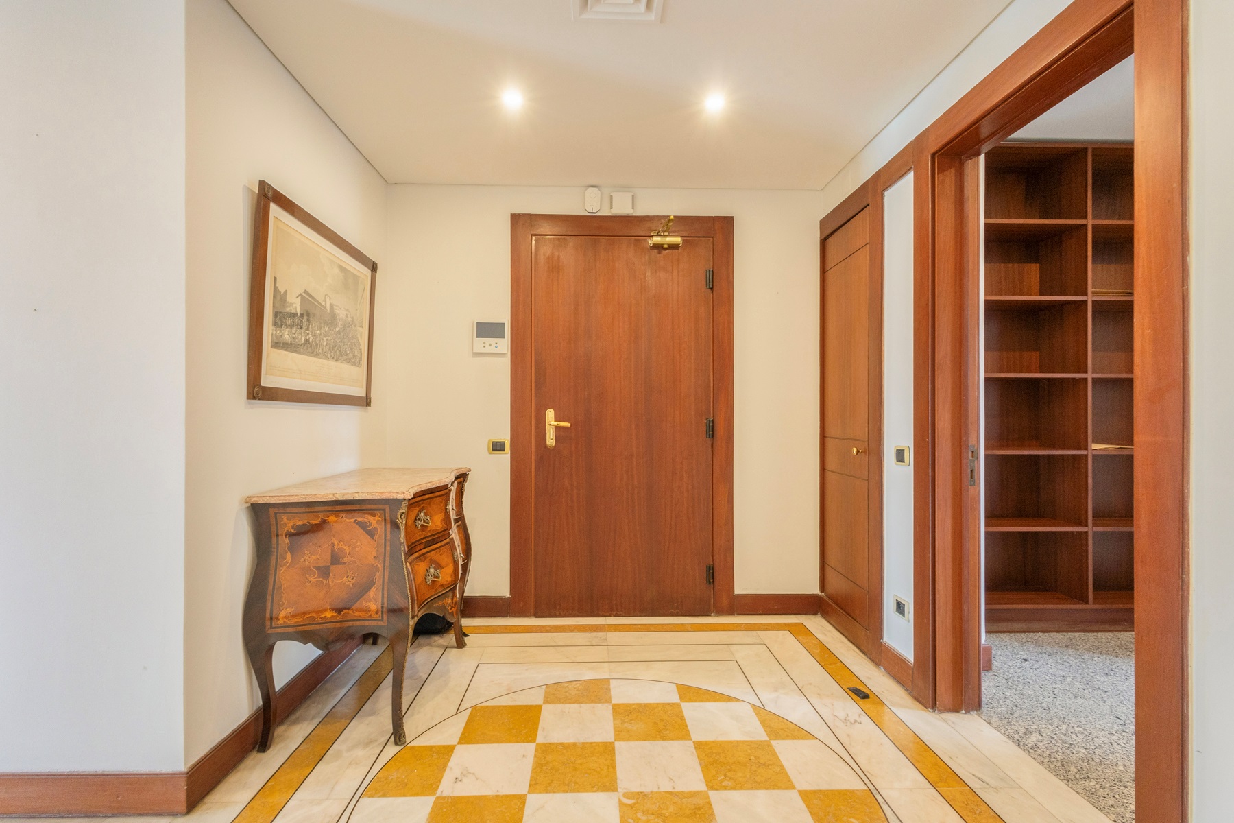  Flat, 4 bedrooms, for Sale - 物件實景