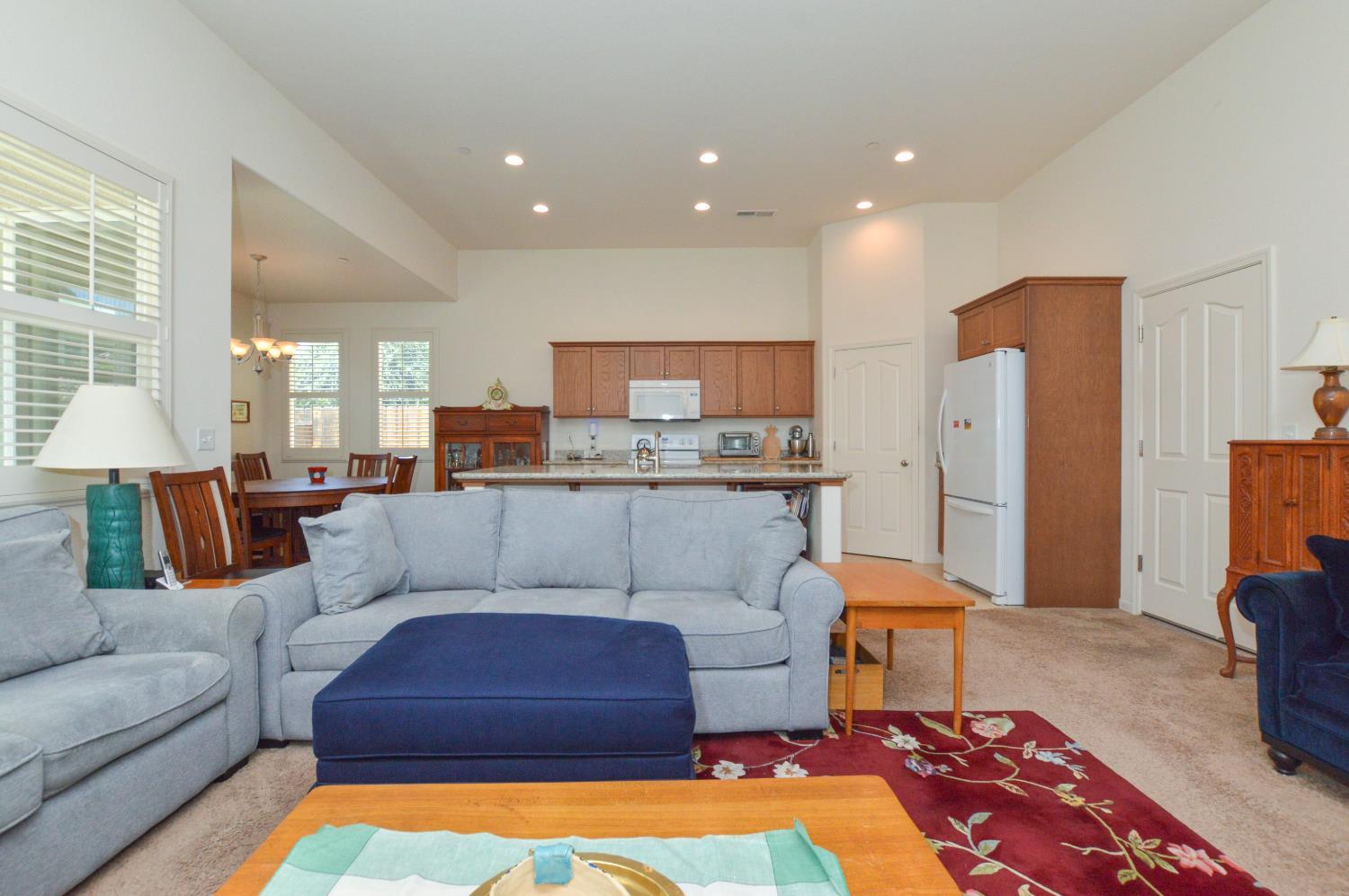 Clovis, California, 93619, United States, 4 Bedrooms Bedrooms, ,2 BathroomsBathrooms,Residential,For Sale,1873702