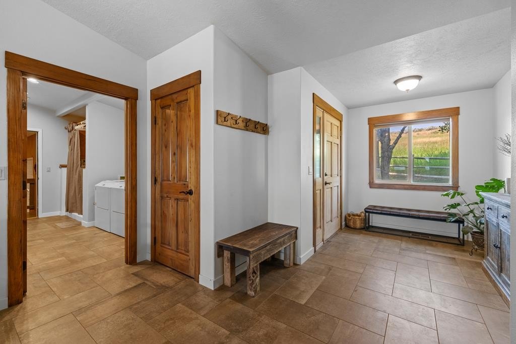 McCall, Idaho, 83638, United States, 4 Bedrooms Bedrooms, ,2 BathroomsBathrooms,Residential,For Sale,1828717