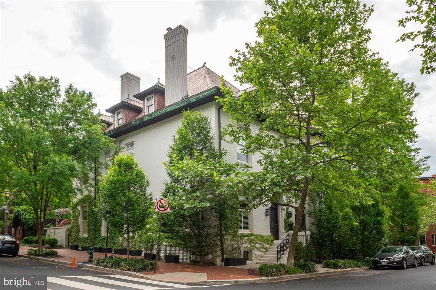Washington, District of Columbia, 20008, United States, 6 Bedrooms Bedrooms, ,8 BathroomsBathrooms,Residential,For Sale,1807338
