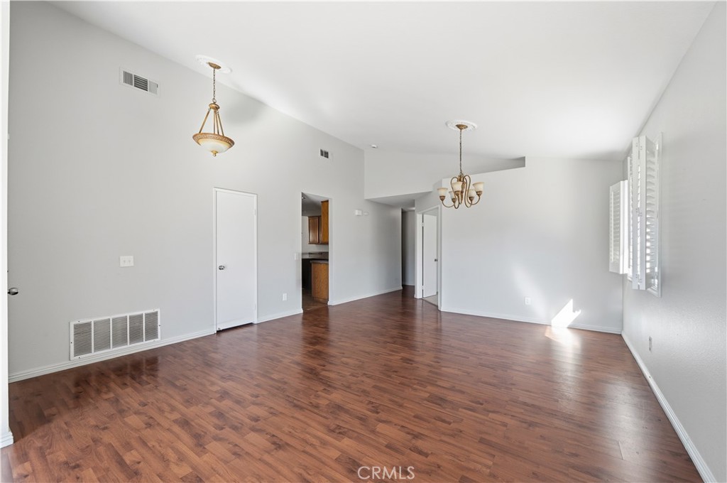 Hemet, California, 92543, United States, 4 Bedrooms Bedrooms, ,2 BathroomsBathrooms,Residential,For Sale,1983512