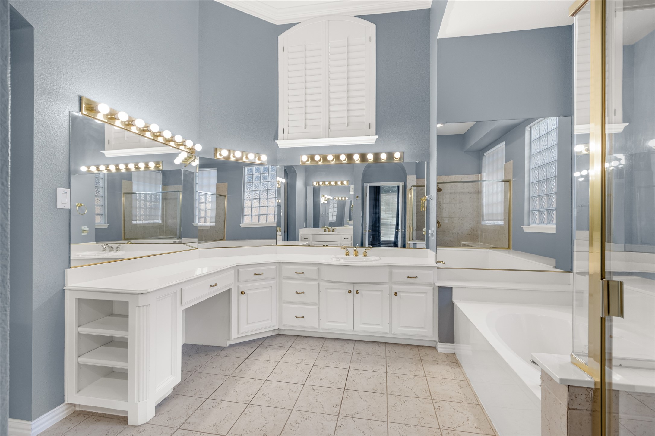 Plano, Texas, 75025, United States, 4 Bedrooms Bedrooms, ,4 BathroomsBathrooms,Residential,For Sale,1993481