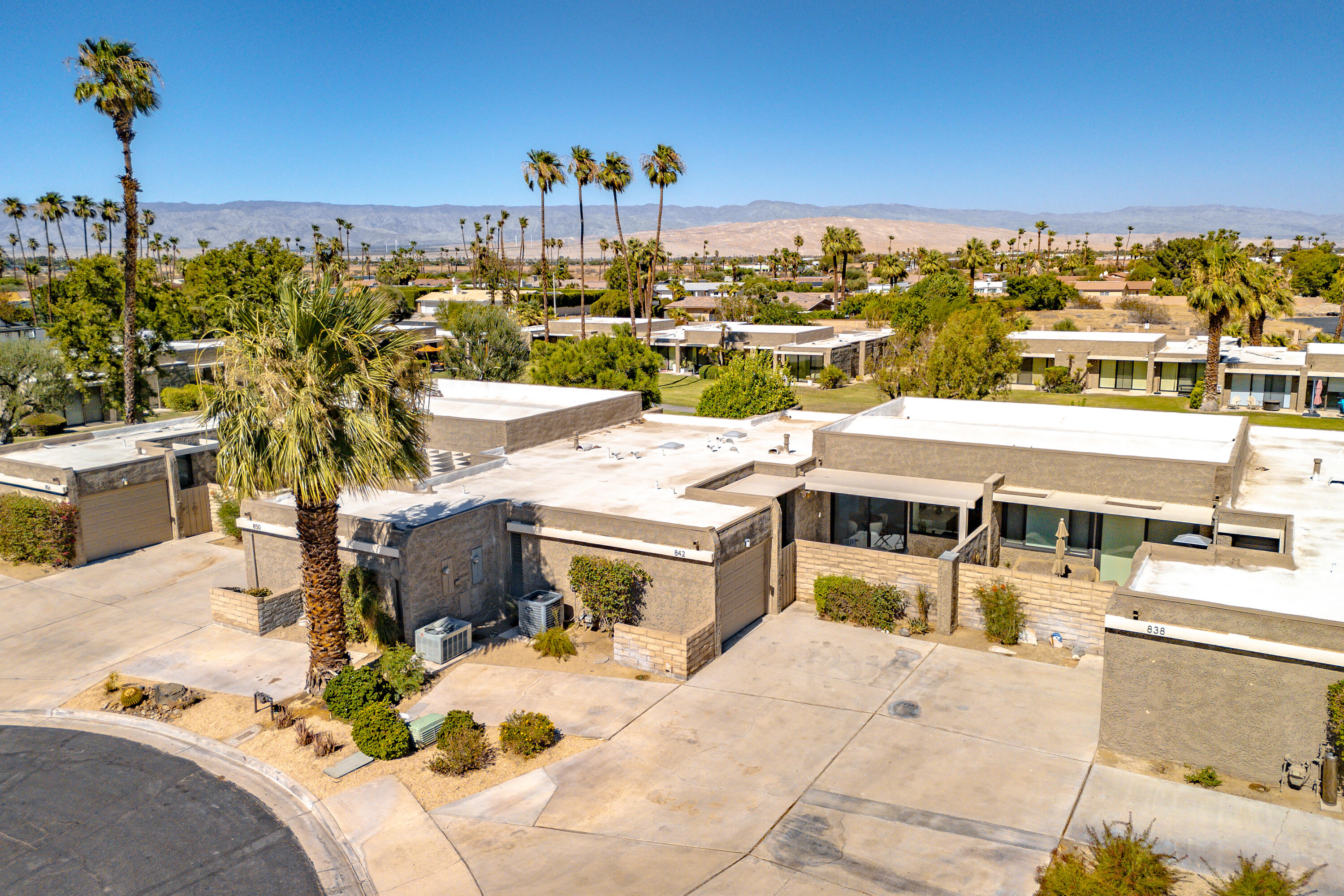 Palm Springs, California, 92262, United States, 2 Bedrooms Bedrooms, ,2 BathroomsBathrooms,Residential,For Sale,1890767