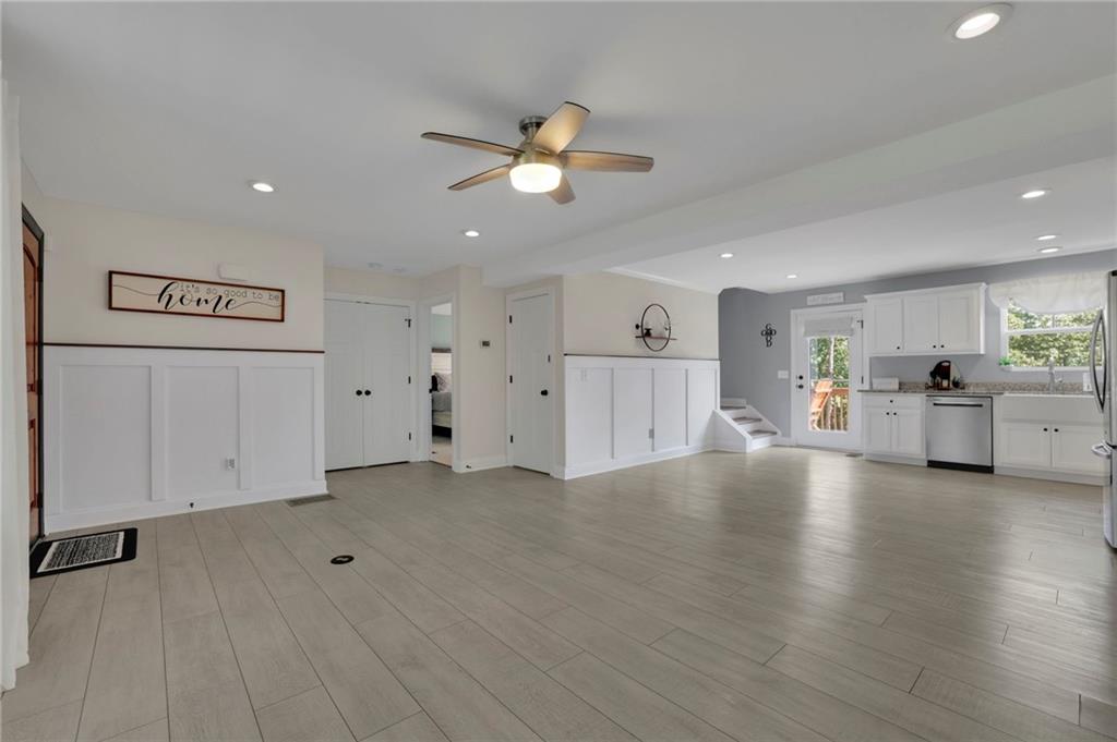 Dahlonega, Georgia, 30533, United States, 4 Bedrooms Bedrooms, ,4 BathroomsBathrooms,Residential,For Sale,1889816