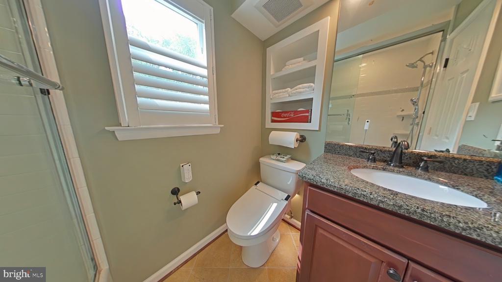 Woodbridge, Virginia, 22193, United States, 3 Bedrooms Bedrooms, ,3 BathroomsBathrooms,Residential,For Sale,1977402