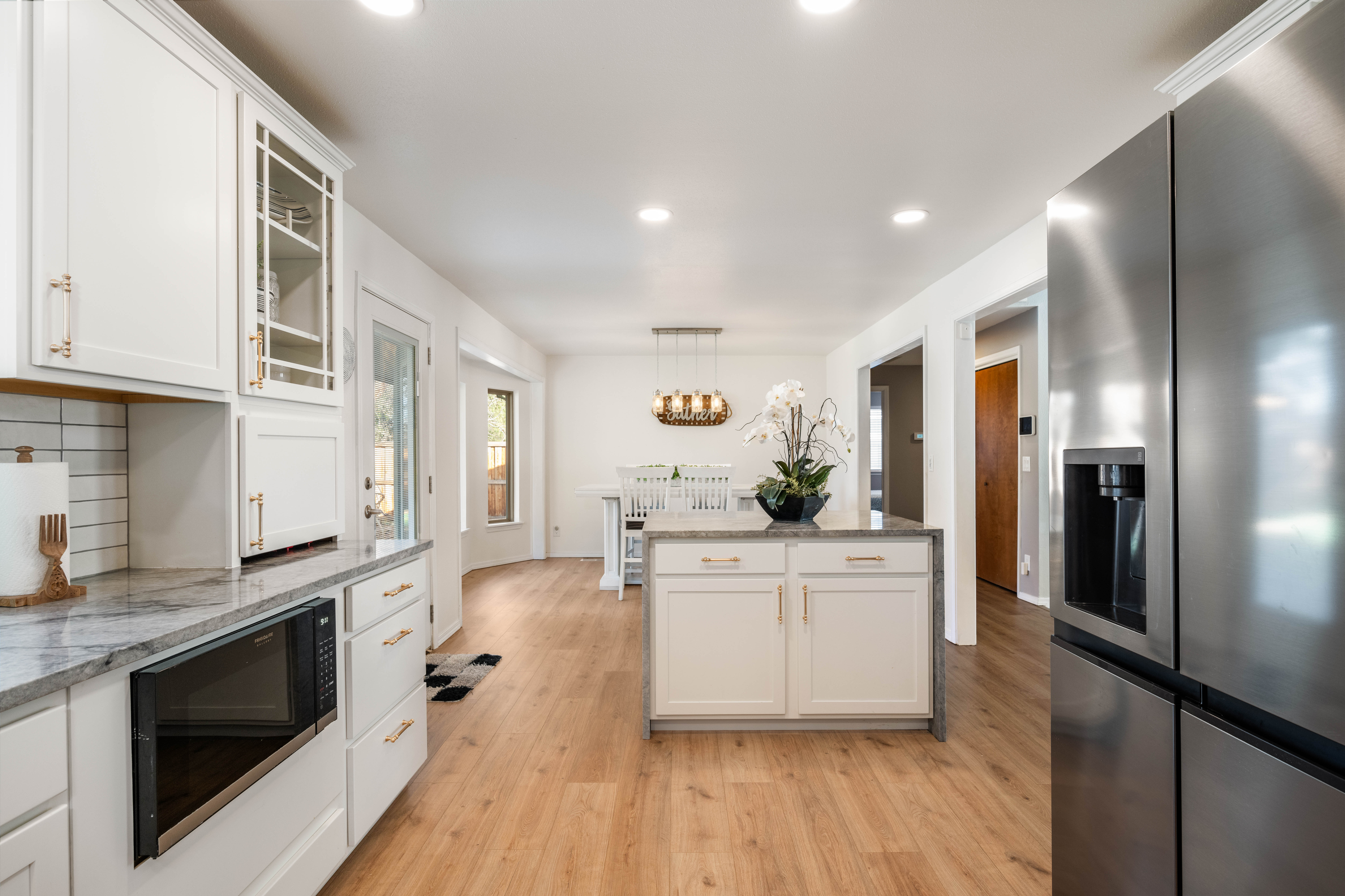  Welcomes you With Comfort and Functionality in All the Right Places - 物件實景