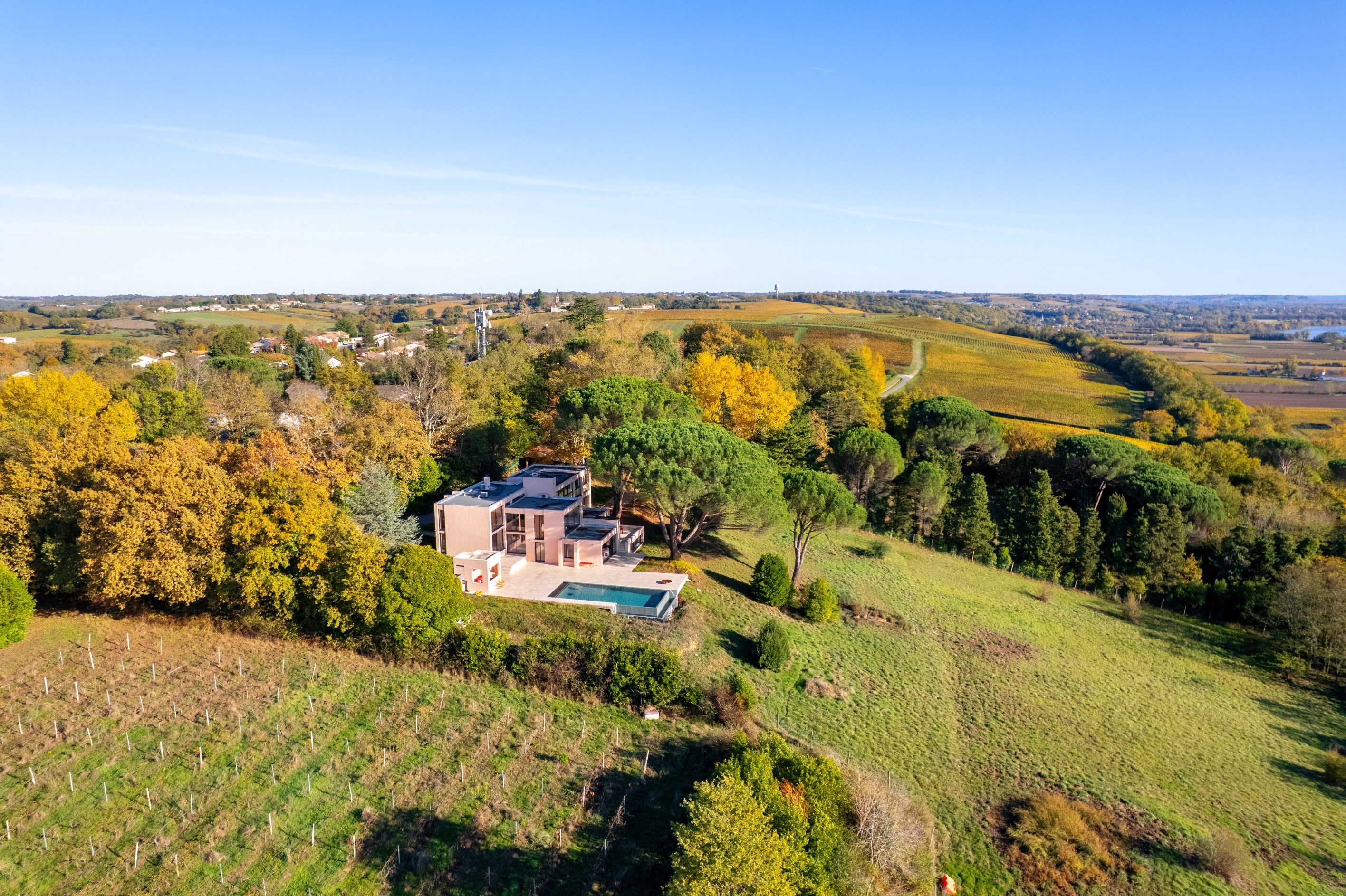 EXCEPTIONAL ARCHITECT-DESIGNED VILLA - PANORAMIC VIEWS OF THE GARONNE RIVER AND… - 物件實景