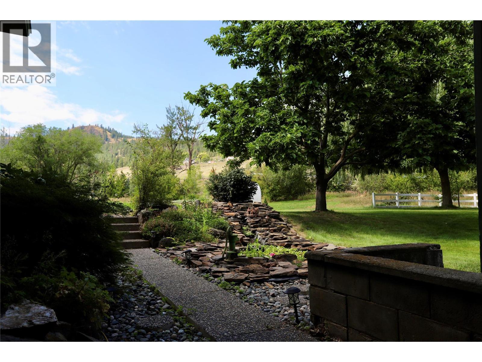KAMLOOPS, British Columbia, V2H 1M4, CA, 5 Bedrooms Bedrooms, ,2 BathroomsBathrooms,Residential,For Sale,1912088