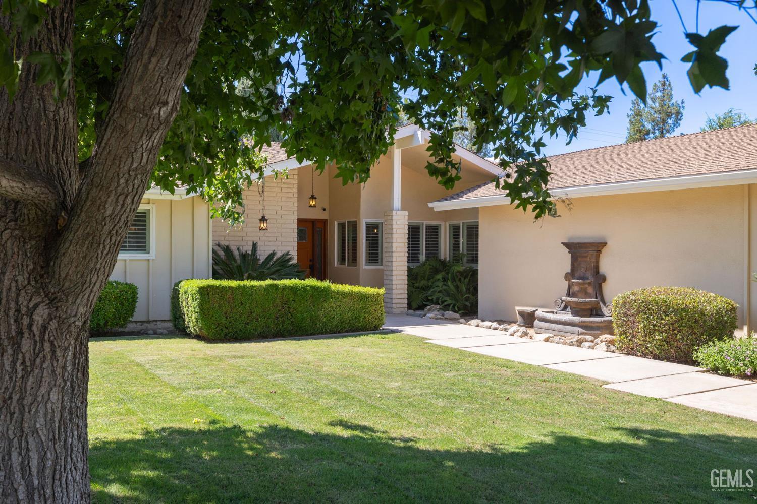 Bakersfield, California, 93309, United States, 3 Bedrooms Bedrooms, ,3 BathroomsBathrooms,Residential,For Sale,1882535