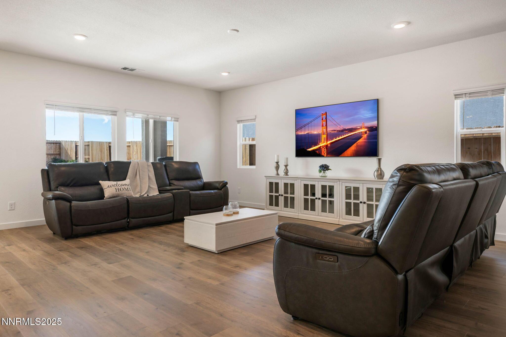 Dayton, Nevada, 89403, United States, 4 Bedrooms Bedrooms, ,3 BathroomsBathrooms,Residential,For Sale,1988311