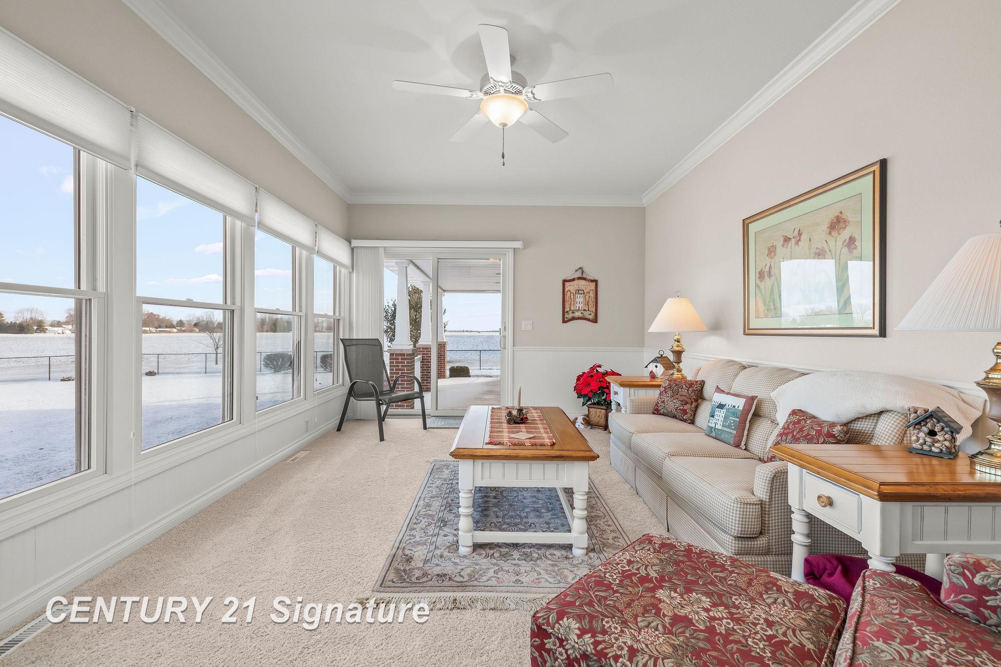 Freeland, Michigan, 48623, United States, 5 Bedrooms Bedrooms, ,4 BathroomsBathrooms,Residential,For Sale,1973671