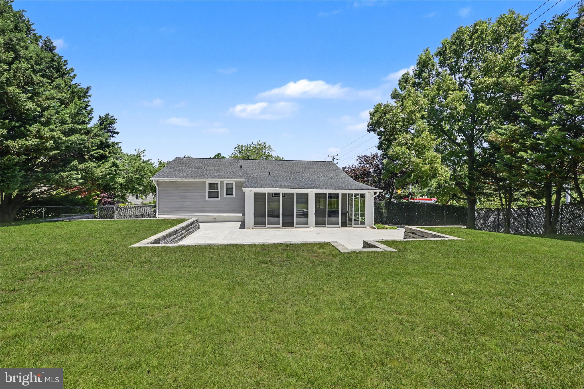 Linthicum Heights, Maryland, 21090, United States, 5 Bedrooms Bedrooms, ,3 BathroomsBathrooms,Residential,For Sale,2048569