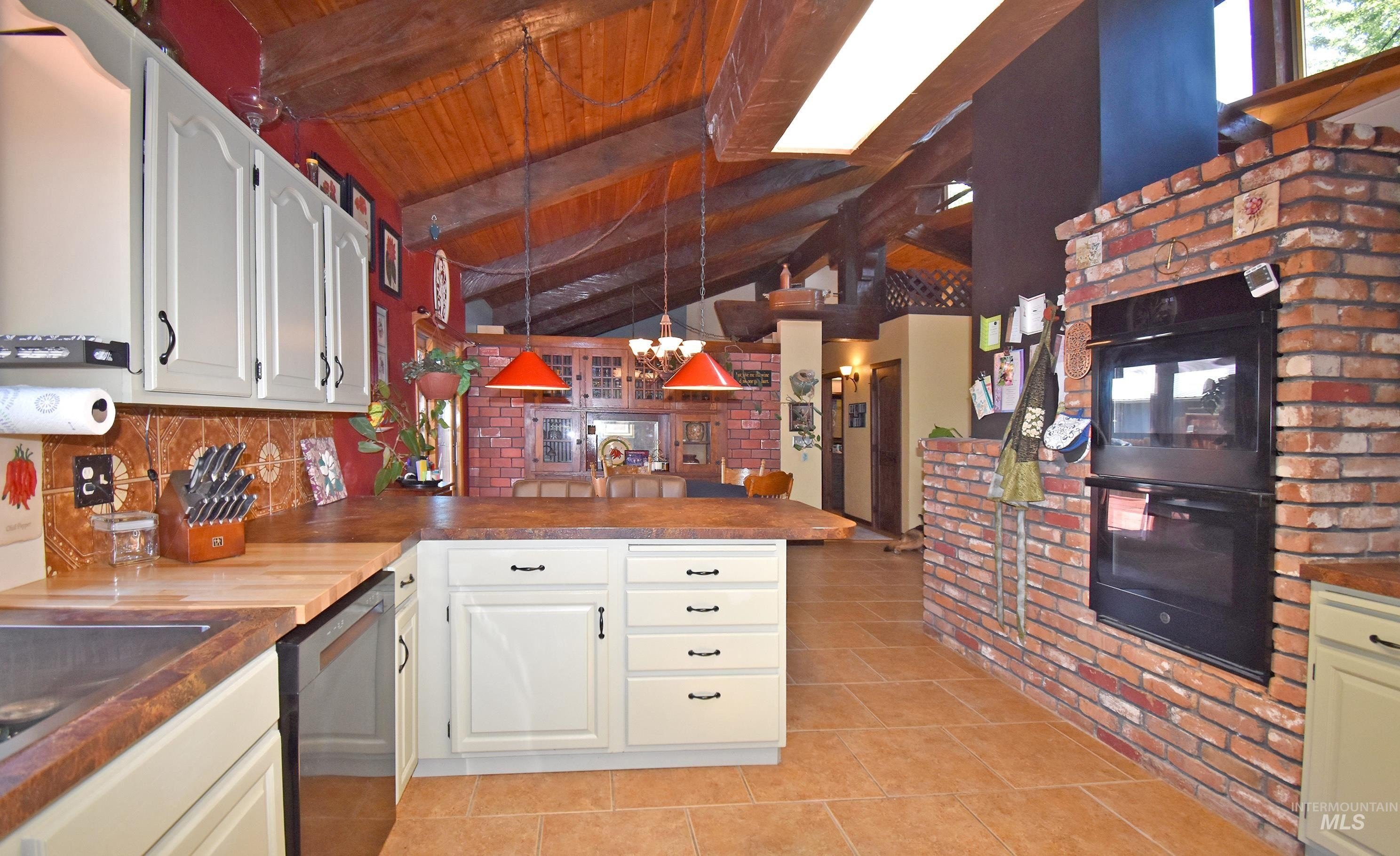 Clarkston, Washington, 99403, United States, 3 Bedrooms Bedrooms, ,2 BathroomsBathrooms,Residential,For Sale,1978103