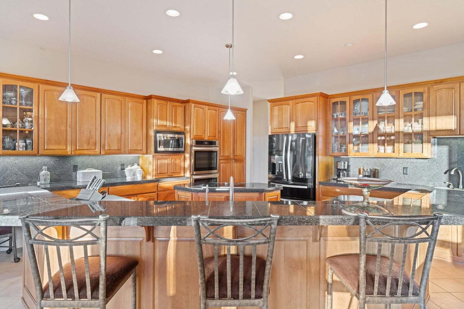 Powell Butte, Oregon, 97753, United States, 3 Bedrooms Bedrooms, ,4 BathroomsBathrooms,Residential,For Sale,1818290