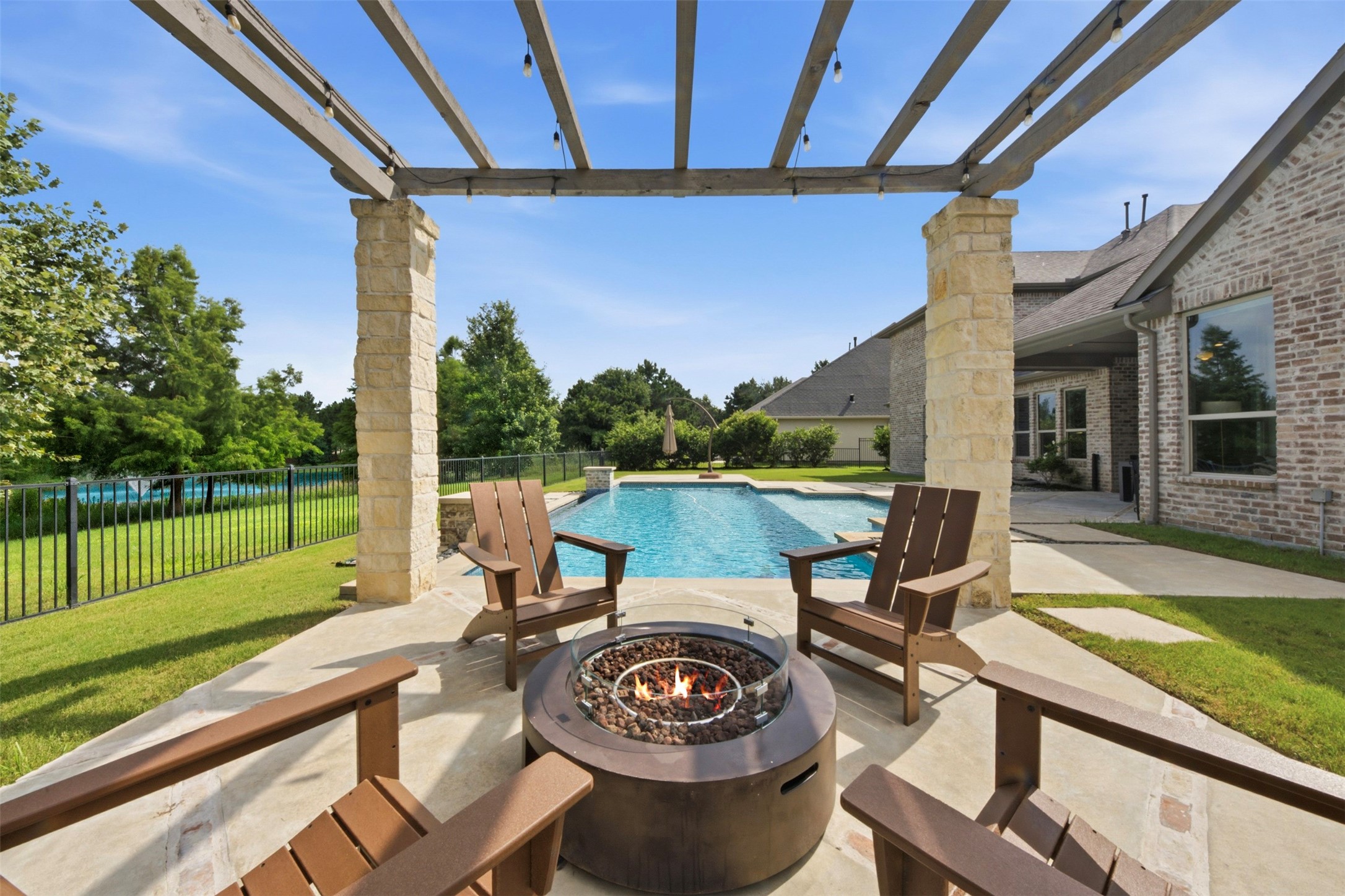  5407 Fleming Rock Lane - 物件實景