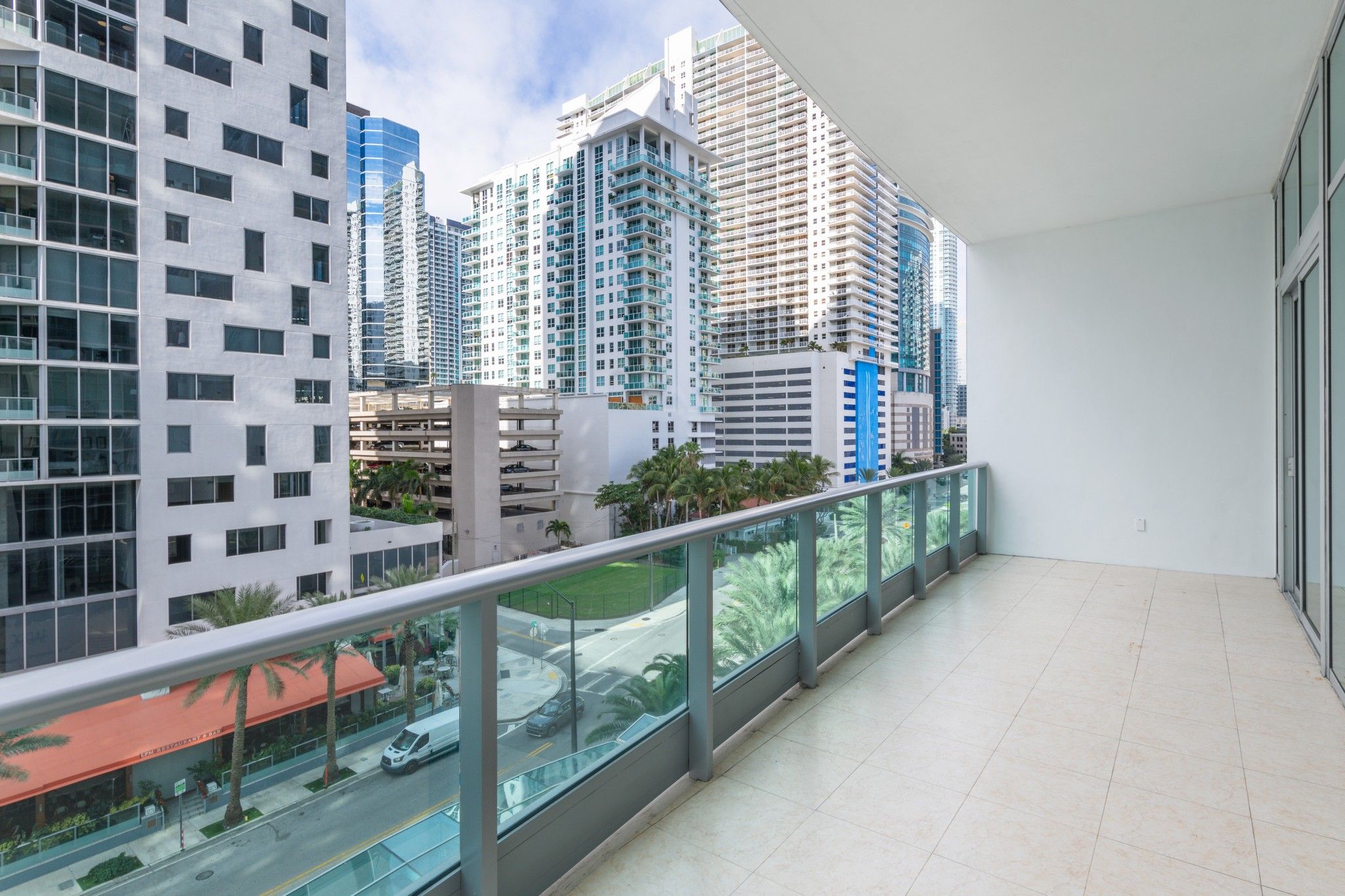  1331 Brickell Bay Dr, Miami, FL, 33131 - 物件實景