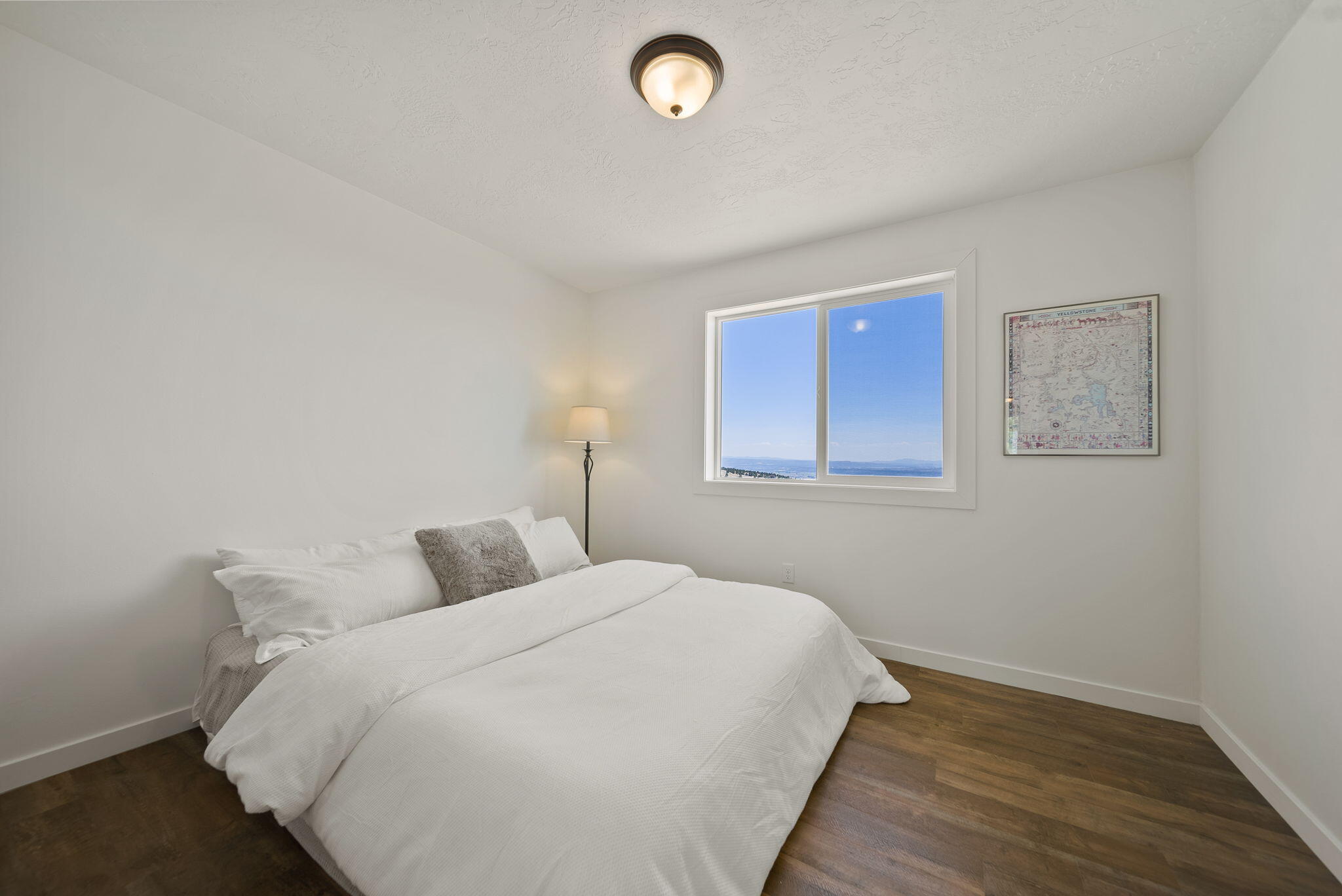 Prineville, Oregon, 97754, United States, 4 Bedrooms Bedrooms, ,3 BathroomsBathrooms,Residential,For Sale,1902068