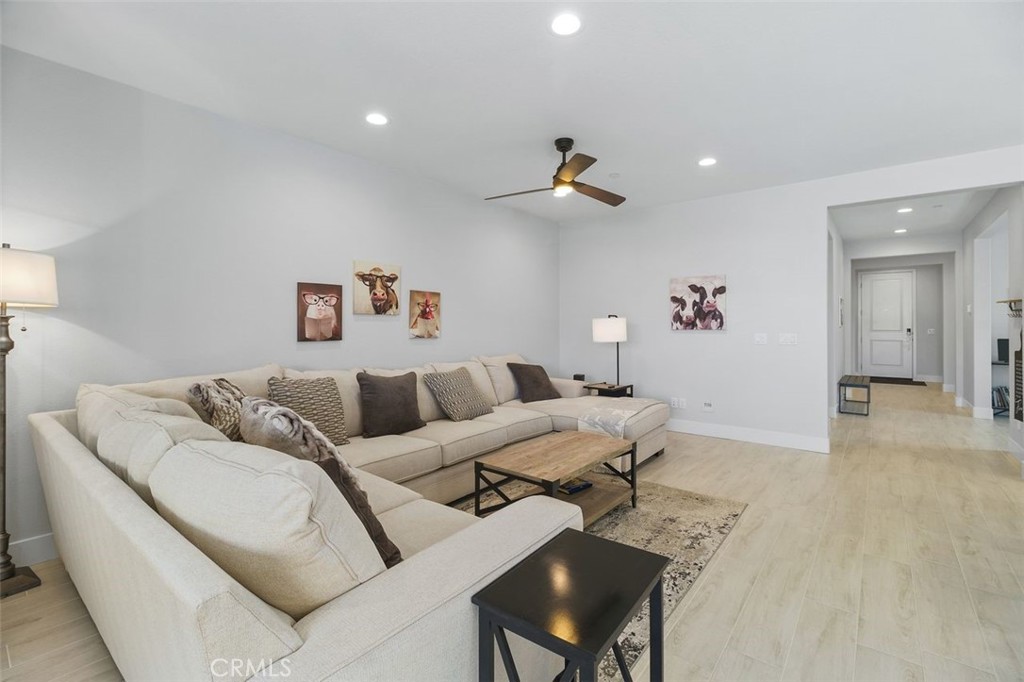 Indio, California, 92201, United States, 2 Bedrooms Bedrooms, ,3 BathroomsBathrooms,Residential,For Sale,1919673