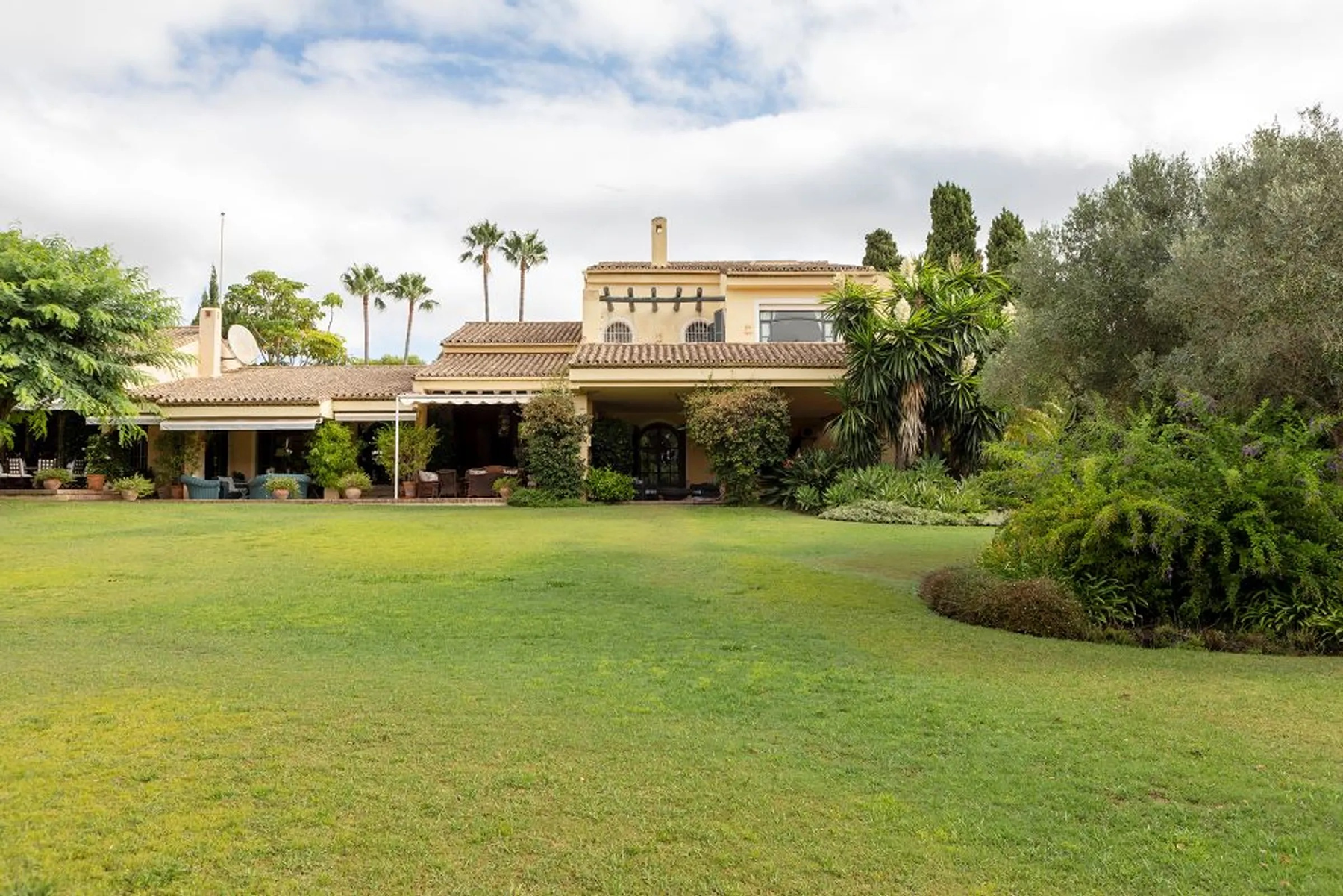  Villa on the front line of Valderrama golf with a large plot in Sotogrande - 物件實景