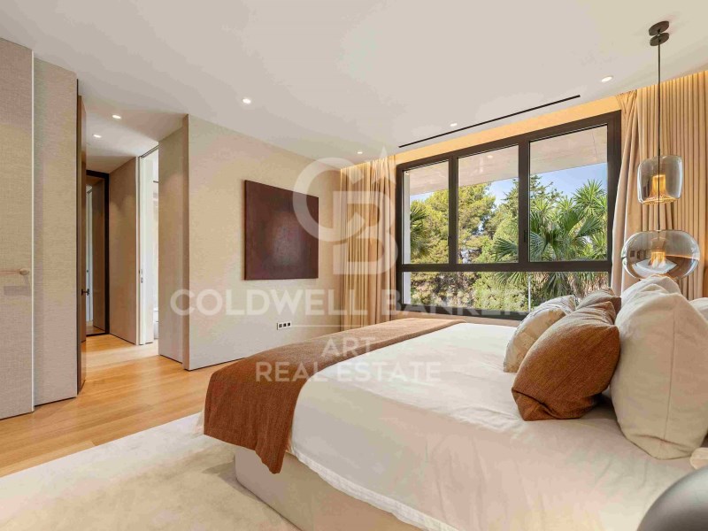 Marbella, Andalusia, ES, 4 Bedrooms Bedrooms, ,4 BathroomsBathrooms,Residential,For Sale,1883039