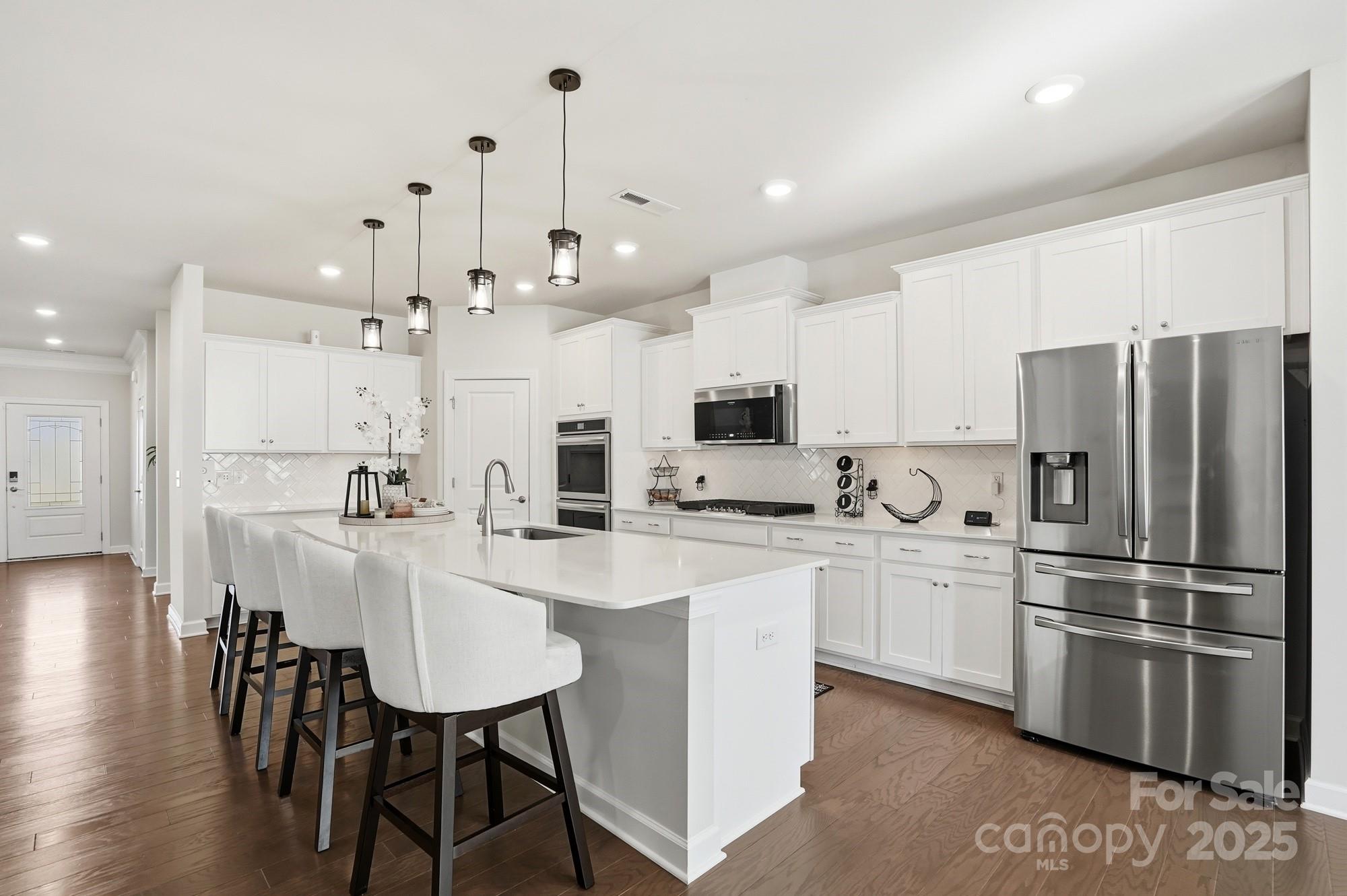 Huntersville, North Carolina, 28078, United States, 4 Bedrooms Bedrooms, ,4 BathroomsBathrooms,Residential,For Sale,1992464