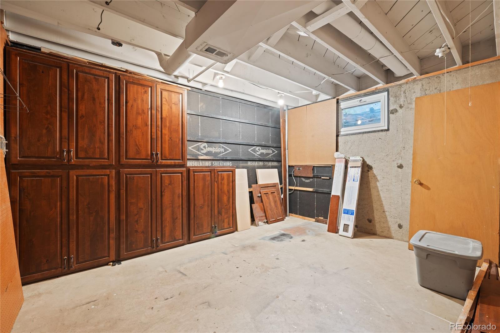 Arvada, Colorado, 80004, United States, 4 Bedrooms Bedrooms, ,2 BathroomsBathrooms,Residential,For Sale,1986117