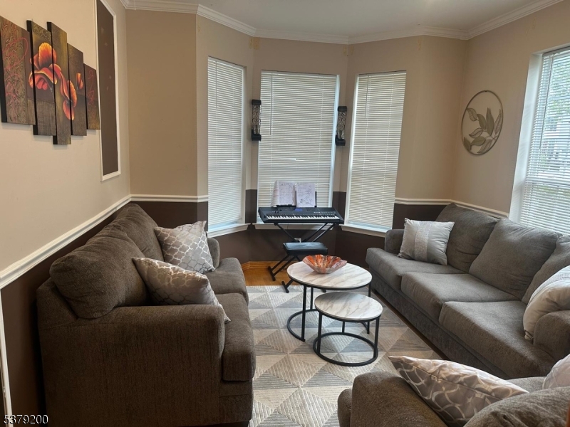 Marlboro Twp., New Jersey, 07751, United States, 3 Bedrooms Bedrooms, ,3 BathroomsBathrooms,Residential,For Sale,1919830