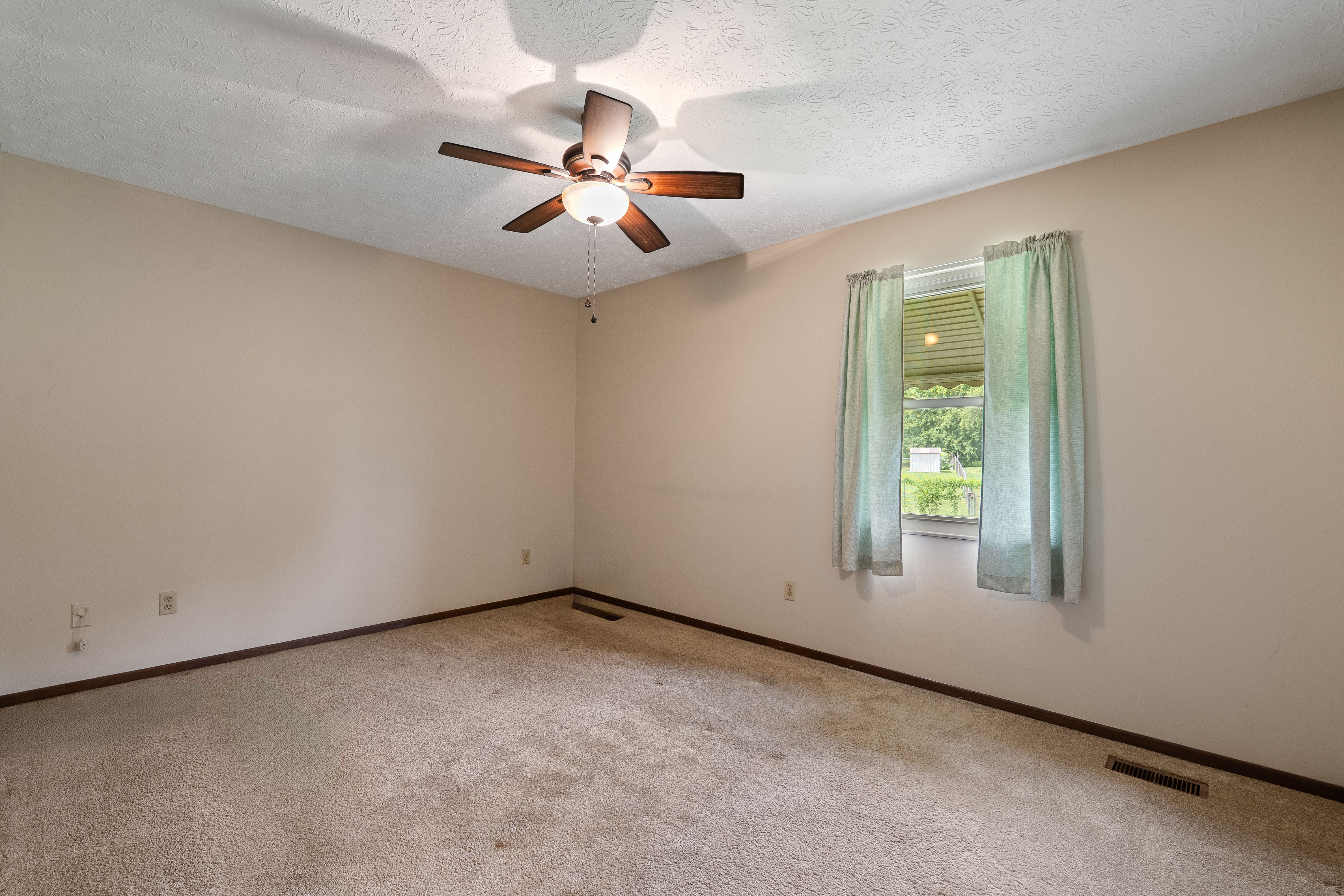  1837 Brookmill Road, Knoxville, TN 37932 - 物件實景
