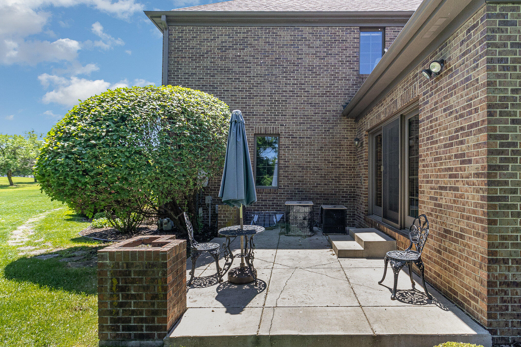 Dyer, Indiana, 46311, United States, 5 Bedrooms Bedrooms, ,5 BathroomsBathrooms,Residential,For Sale,2001175