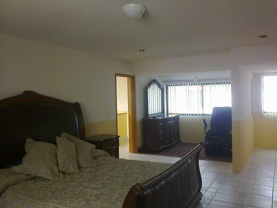 CALLEJON DEL PASEO, Torreón, Coahuila de Zaragoza, 27250, Mexico, 6 Bedrooms Bedrooms, ,6 BathroomsBathrooms,Residential,For Sale,CALLEJON DEL PASEO,1234260