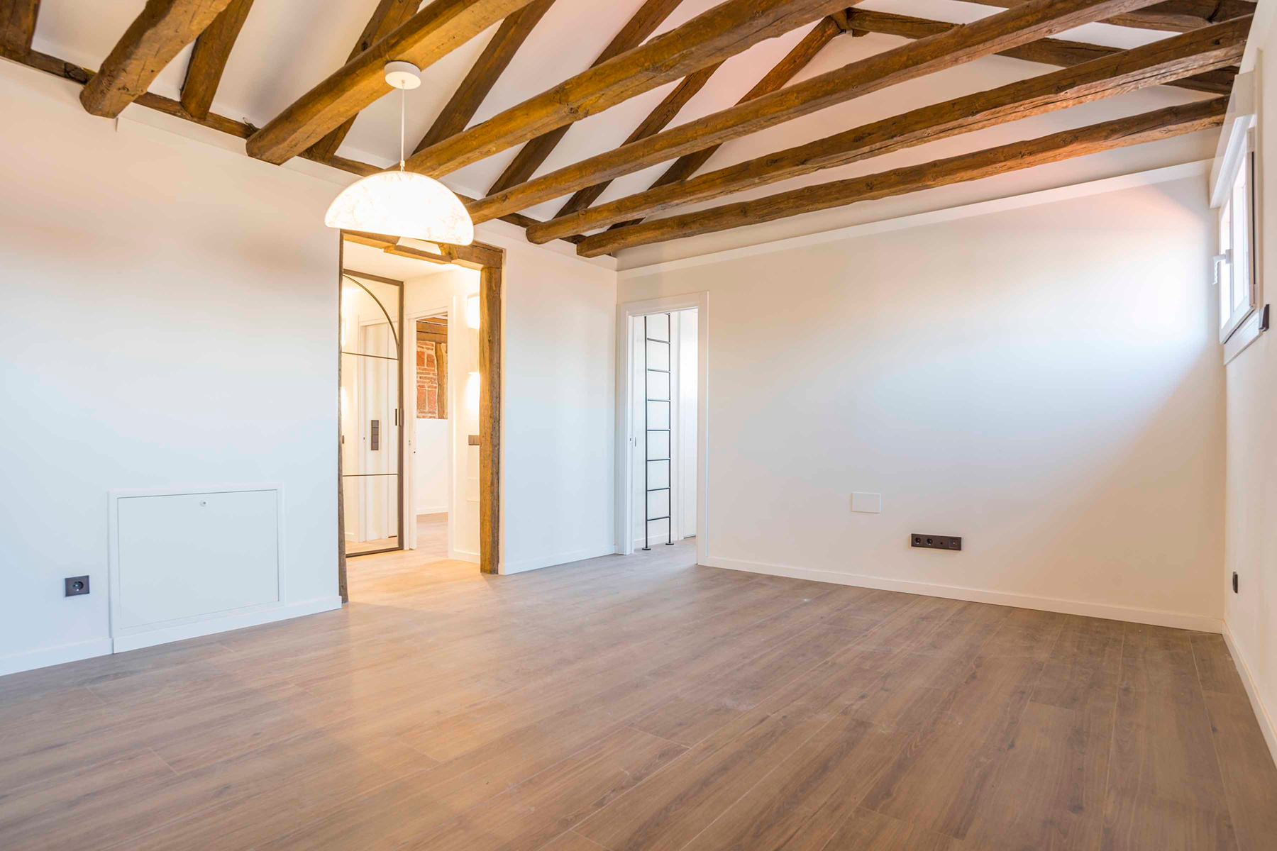  Charming renovated flat on Ruiz Street - 物件實景