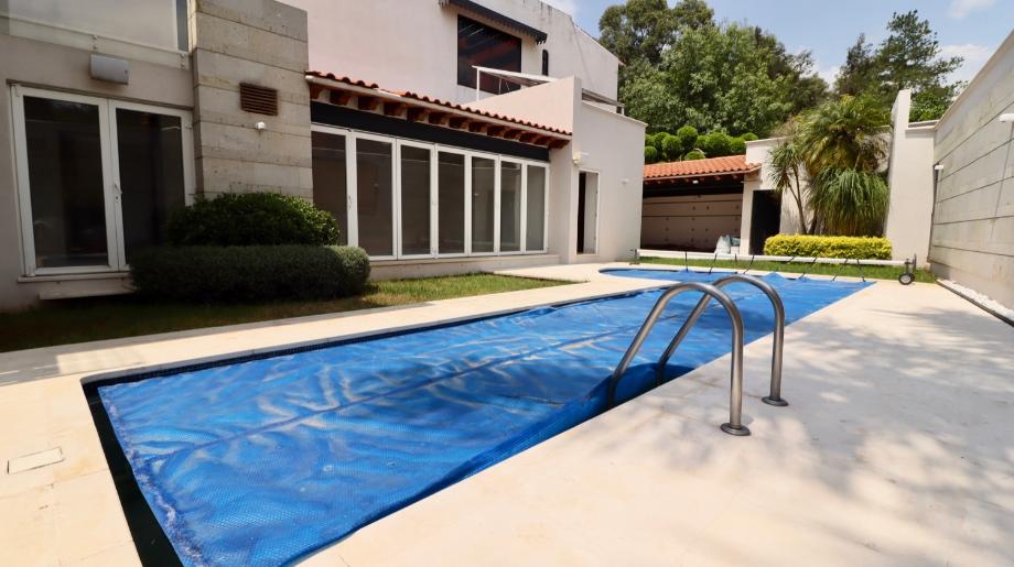 Cumbres de Guadalc?zar, Morelia, Michoacán de Ocampo, 58278, Mexico, 4 Bedrooms Bedrooms, ,4 BathroomsBathrooms,Residential,For Sale,Cumbres de Guadalc?zar,1578001