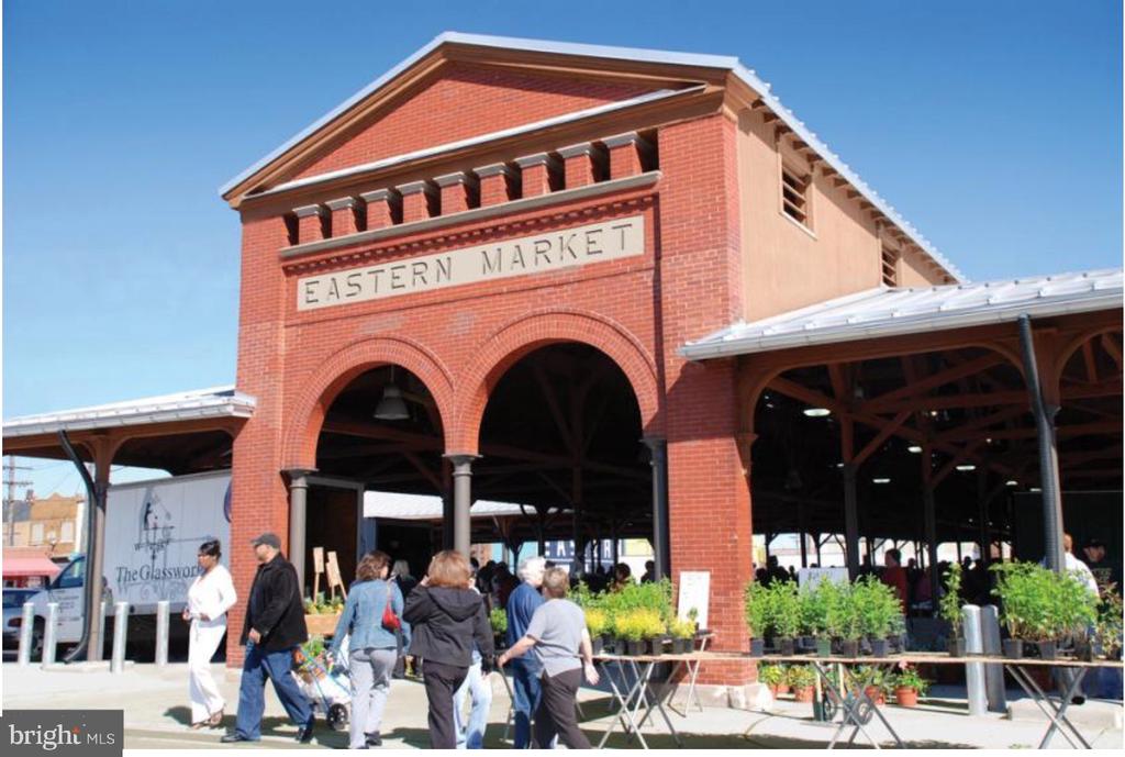 Washington, District of Columbia, 20003, United States, 2 Bedrooms Bedrooms, ,2 BathroomsBathrooms,Residential,For Sale,1974784