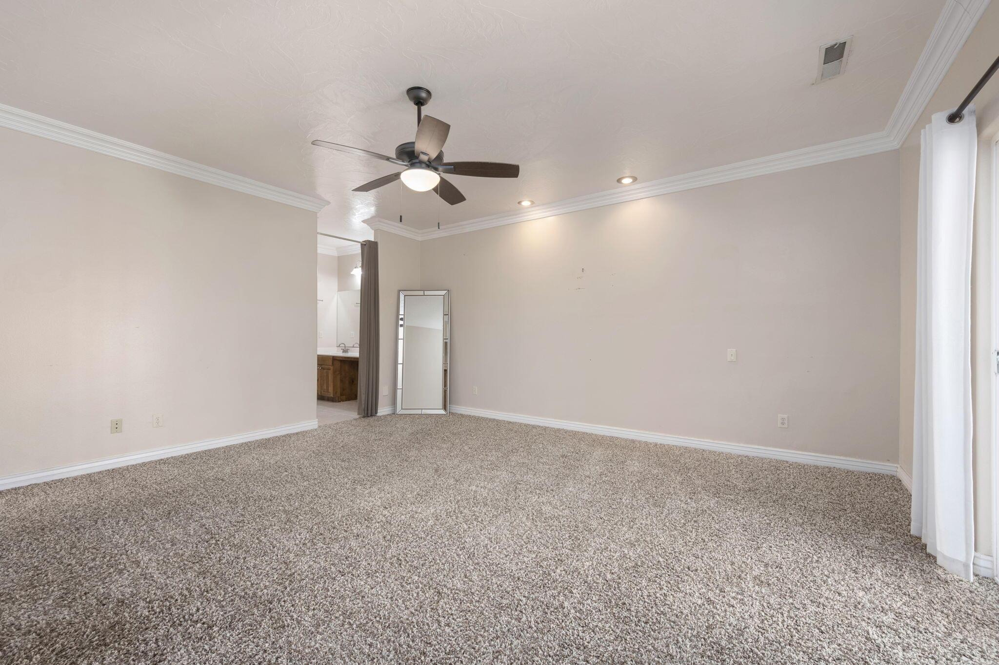 Hurricane, Utah, 84737, United States, 2 Bedrooms Bedrooms, ,3 BathroomsBathrooms,Residential,For Sale,1842468