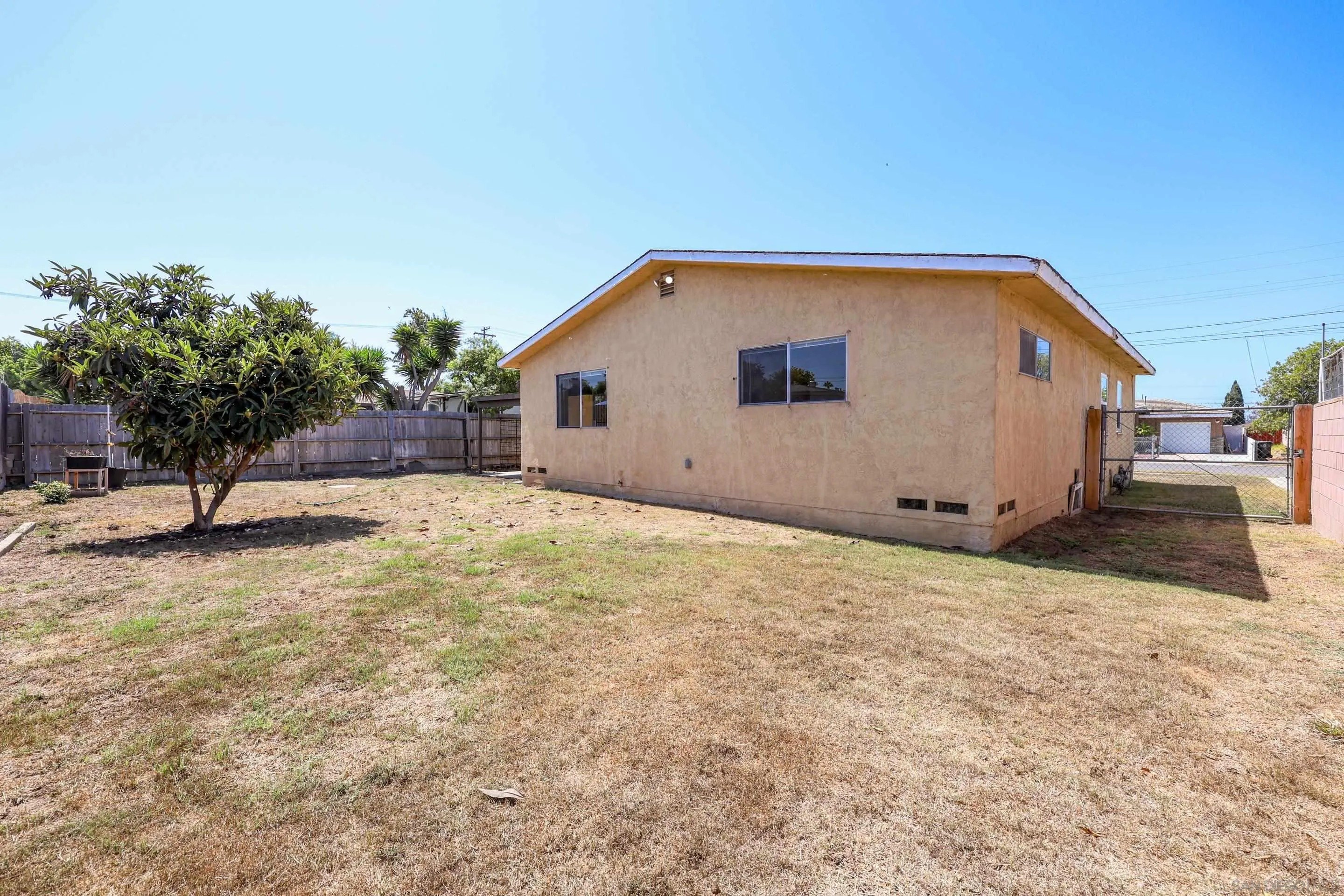 Chula Vista, California, 91910, United States, 3 Bedrooms Bedrooms, ,2 BathroomsBathrooms,Residential,For Sale,1916968