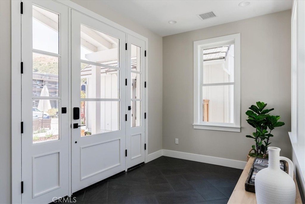 San Luis Obispo, California, 93401, United States, 5 Bedrooms Bedrooms, ,6 BathroomsBathrooms,Residential,For Sale,2001522