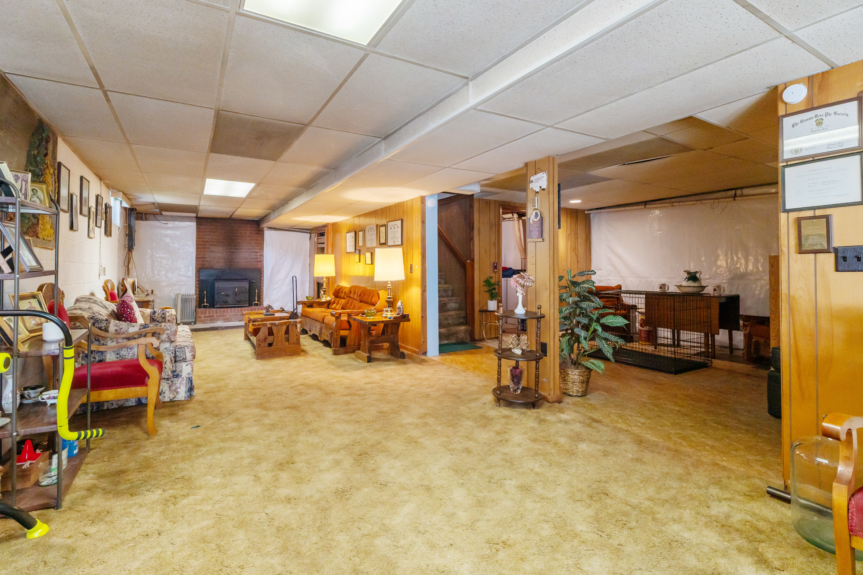  1329 E Main St - 物件實景