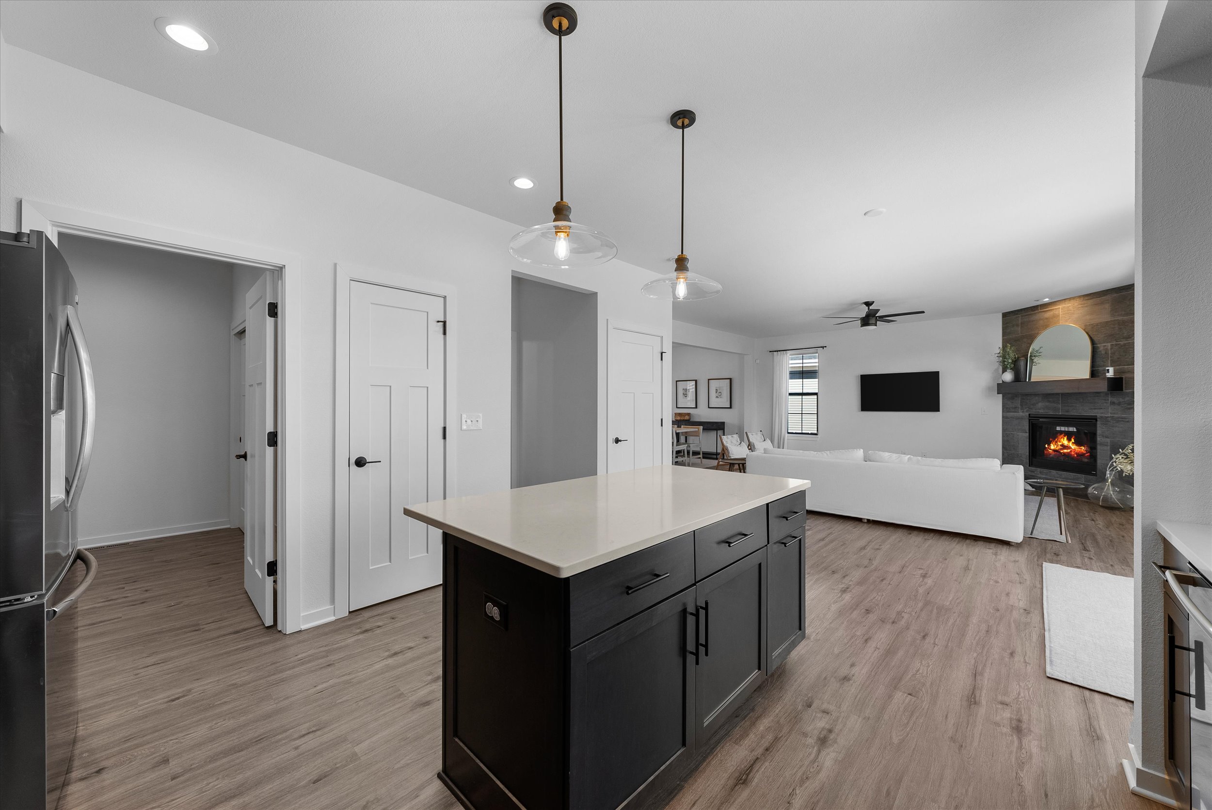 Grafton, Village of, Wisconsin, 53024, United States, 4 Bedrooms Bedrooms, ,3 BathroomsBathrooms,Residential,For Sale,1893404