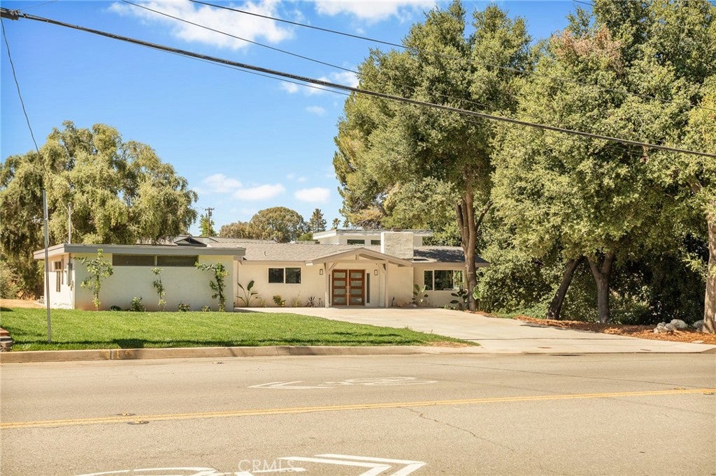 Redlands, California, 92373, United States, 4 Bedrooms Bedrooms, ,4 BathroomsBathrooms,Residential,For Sale,1900605