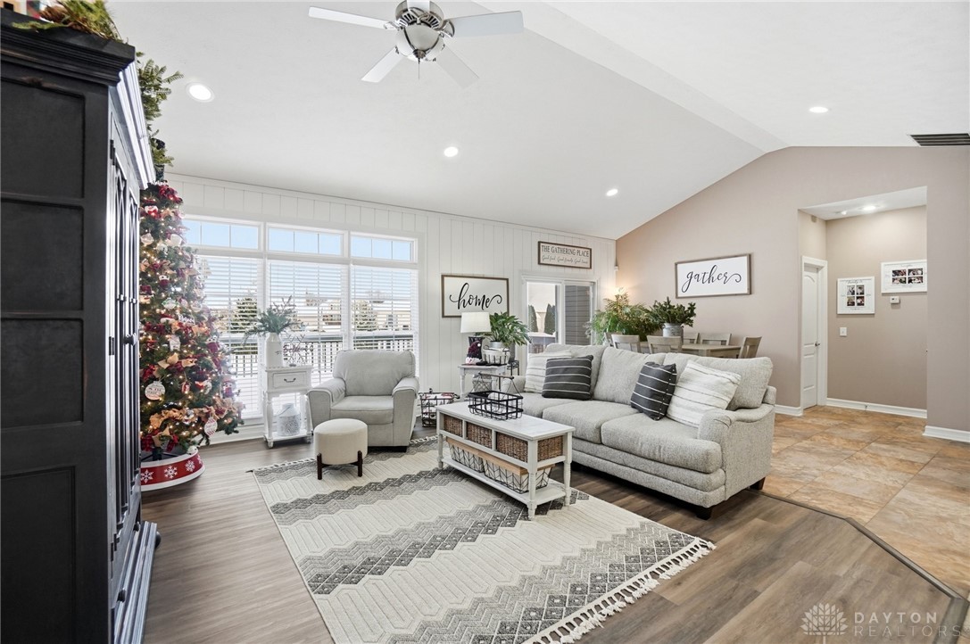 Troy, Ohio, 45373, United States, 4 Bedrooms Bedrooms, ,3 BathroomsBathrooms,Residential,For Sale,2002244