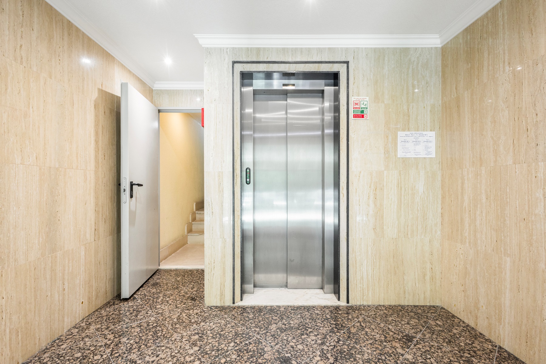  Flat, 3 bedrooms, for Sale - 物件實景
