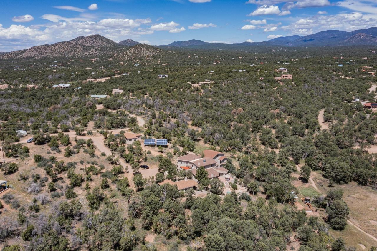 30 Apache Creek, Santa Fe, New Mexico, 87505, United States, 5 Bedrooms Bedrooms, ,4 BathroomsBathrooms,Residential,For Sale,30 Apache Creek,1591905