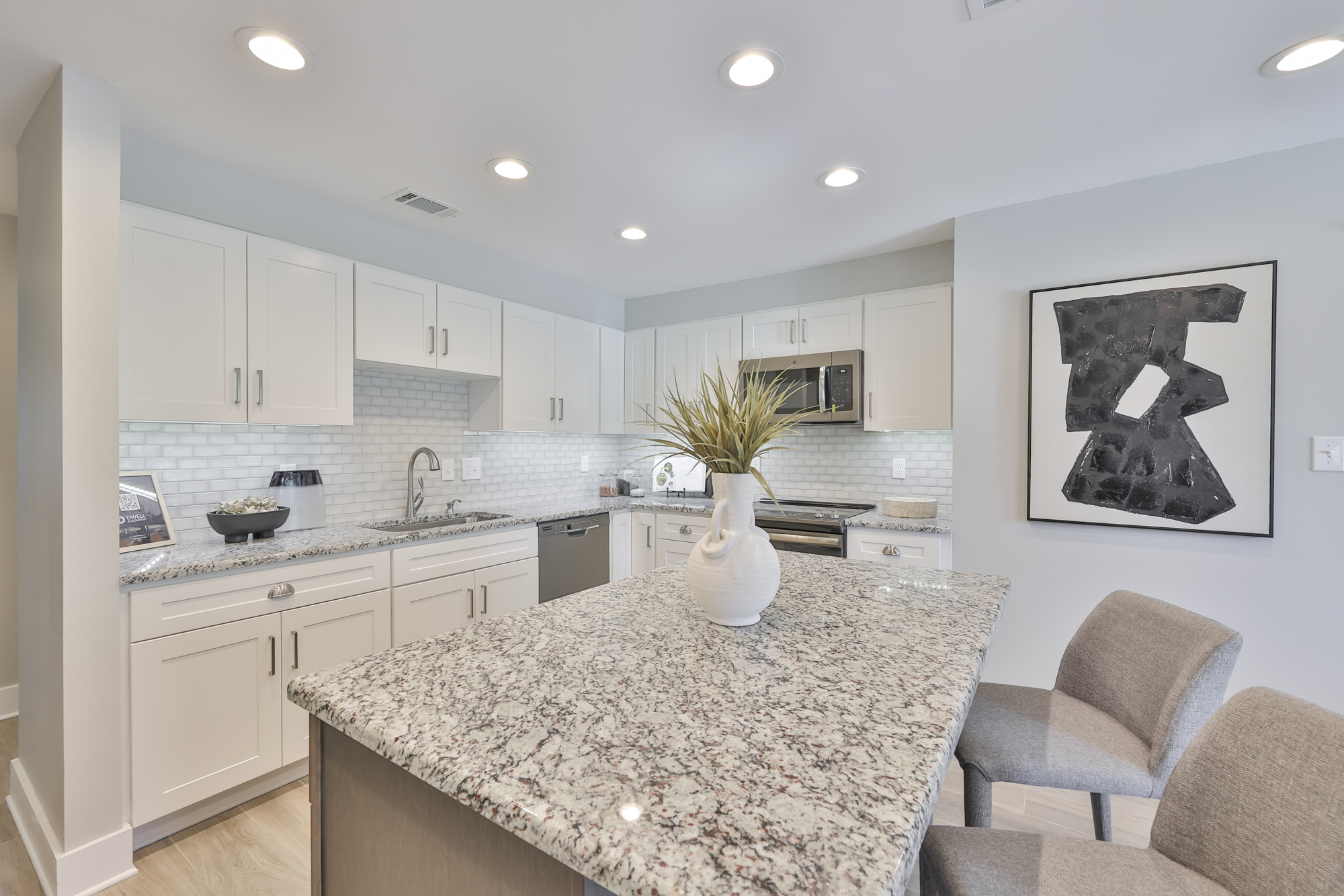 Tampa, Florida, 33616, United States, 3 Bedrooms Bedrooms, ,2 BathroomsBathrooms,Residential,For Sale,2009255