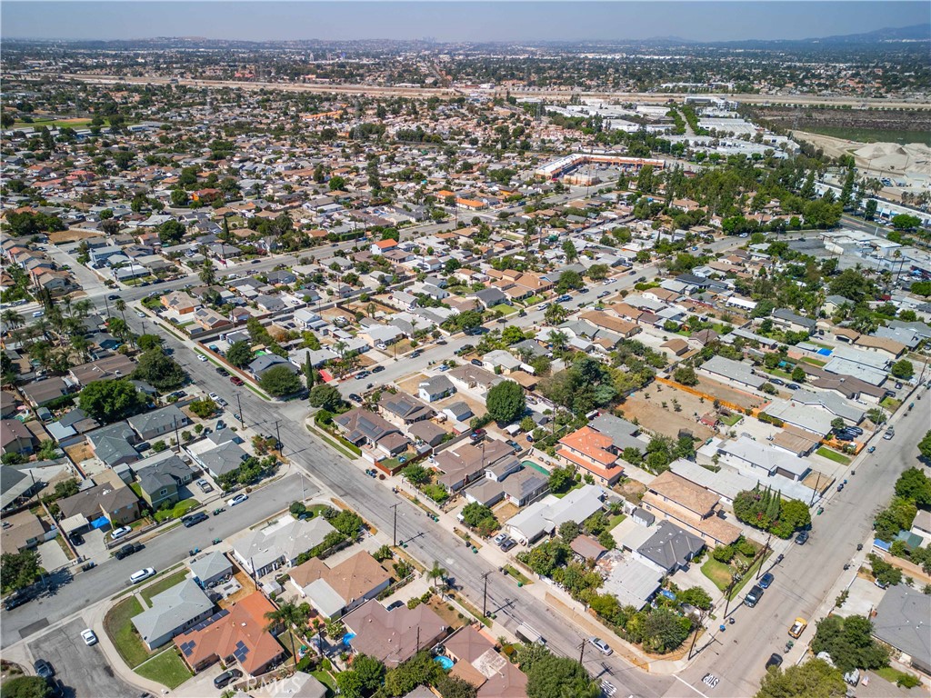 Baldwin Park, California, 91706, United States, 2 Bedrooms Bedrooms, ,1 BathroomBathrooms,Residential,For Sale,1940900