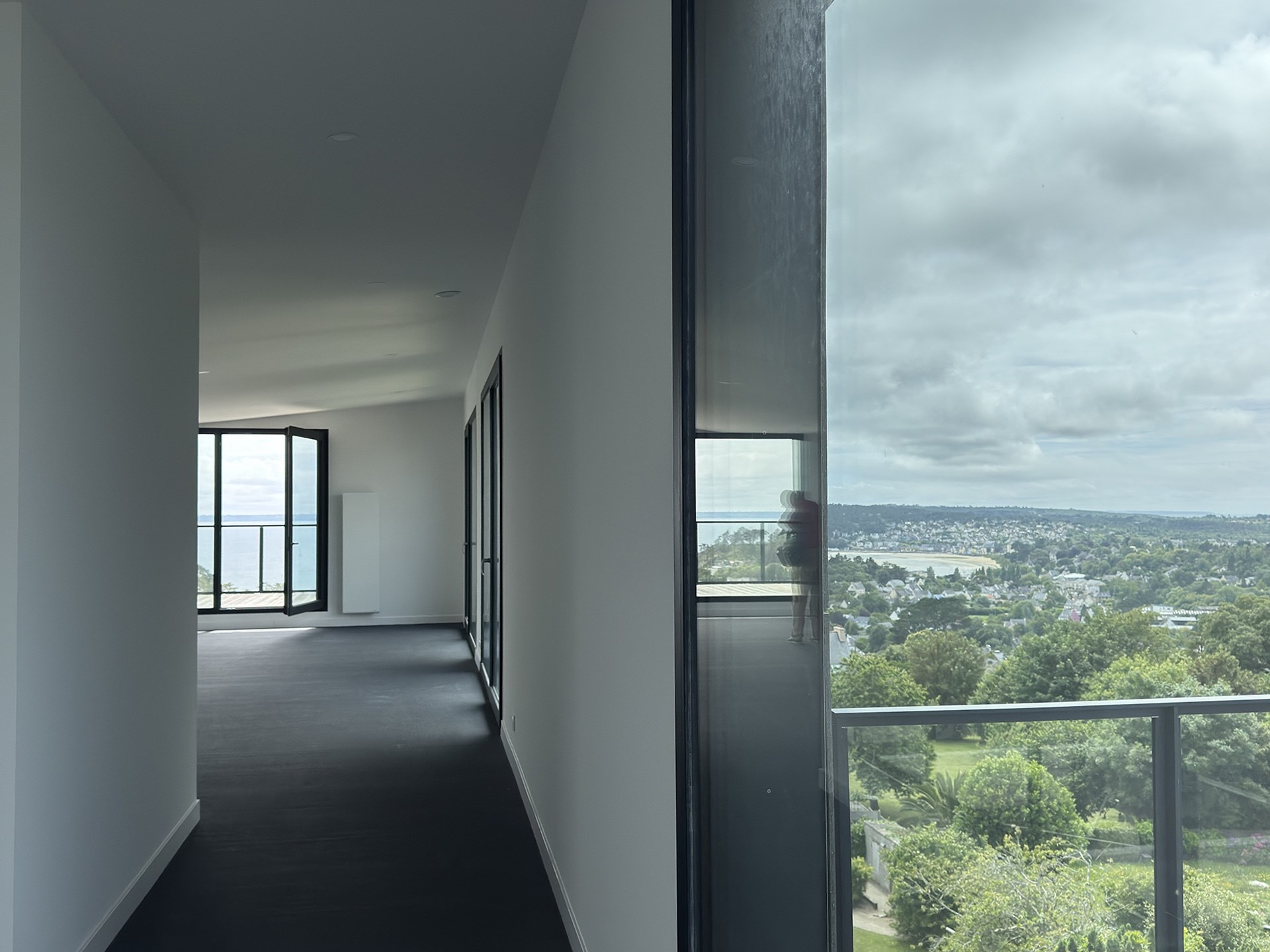  CROZON, STUNNING PENTHOUSE WITH SEA VIEW - 物件實景