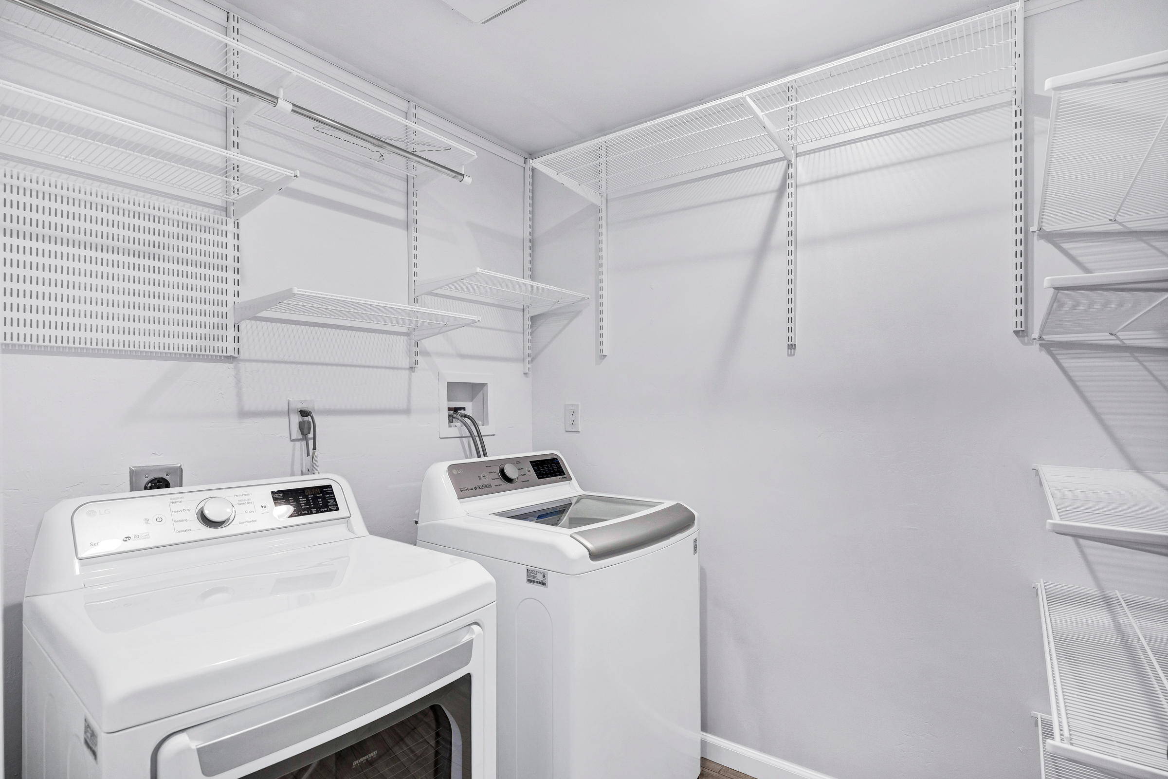 Phoenix, Arizona, 85016, United States, 4 Bedrooms Bedrooms, ,3 BathroomsBathrooms,Residential,For Sale,2013793