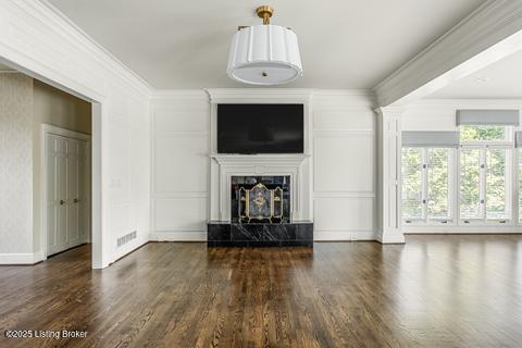 Prospect, Kentucky, 40059, United States, 6 Bedrooms Bedrooms, ,7 BathroomsBathrooms,Residential,For Sale,1901329