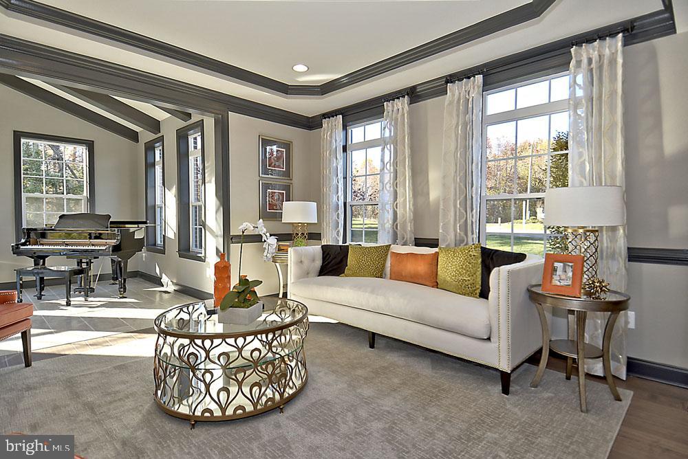 Clinton, Maryland, 20735, United States, 6 Bedrooms Bedrooms, ,6 BathroomsBathrooms,Residential,For Sale,1864170